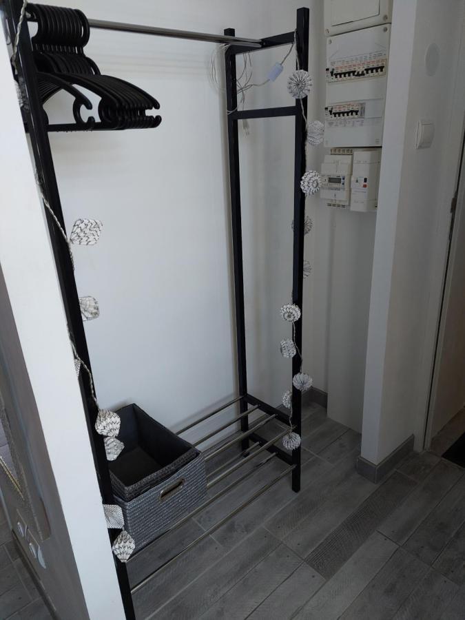 Les Dauphins Apartment Saint-Romain-de-Jalionas ภายนอก รูปภาพ